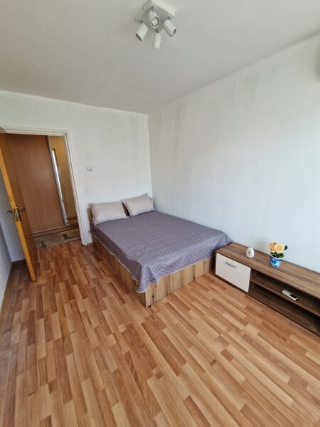 Obor, Colentina, Teiul Doamnei vav Sectia 7 Politie 10 minute metrou,