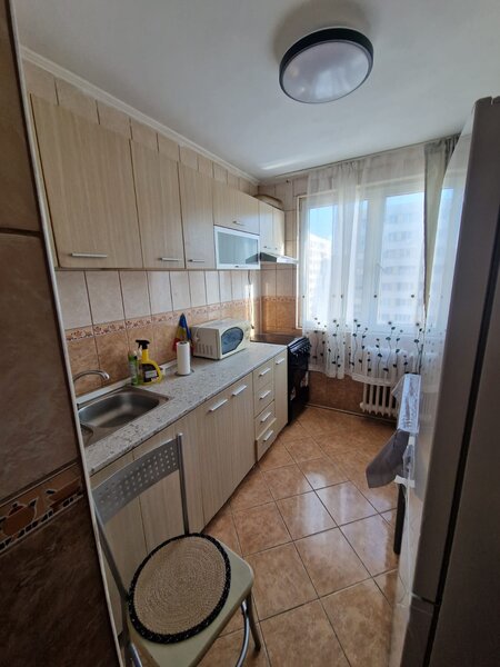 Obor, Colentina, Teiul Doamnei vav Sectia 7 Politie 10 minute metrou,