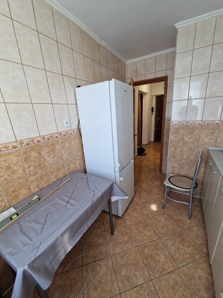 Obor, Colentina, Teiul Doamnei vav Sectia 7 Politie 10 minute metrou,