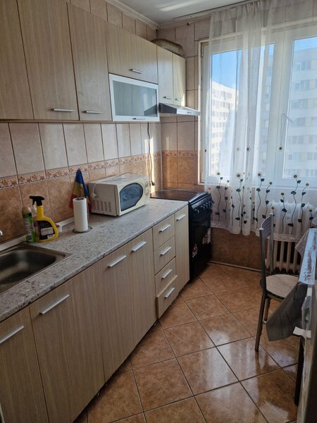 Obor, Colentina, Teiul Doamnei vav Sectia 7 Politie 10 minute metrou,